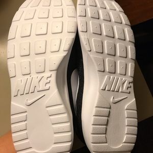 Woman NIKE shoes